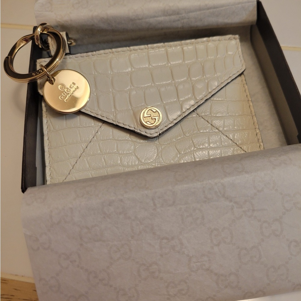 Gucci Cream Croc-Embossed Card Holder
